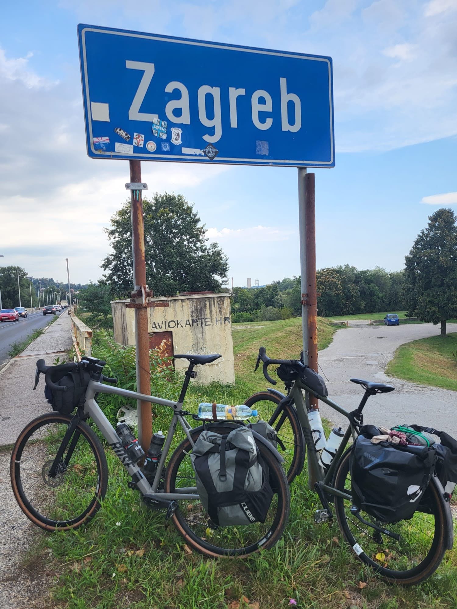 Arrival in Zagreb by bike - for the return journey we take the night train.