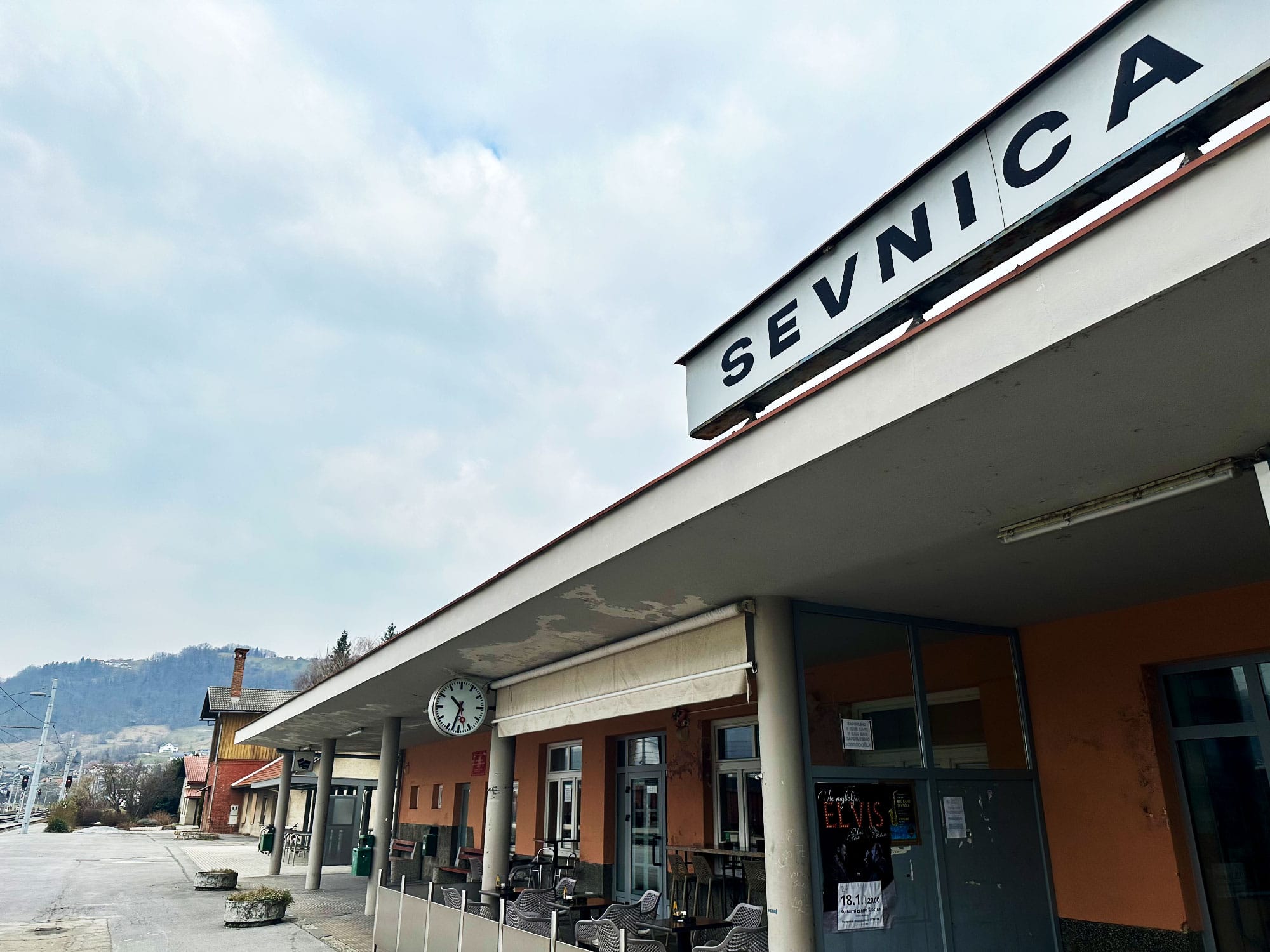 The train station in Sevnica has two tracks and a small station bistro.