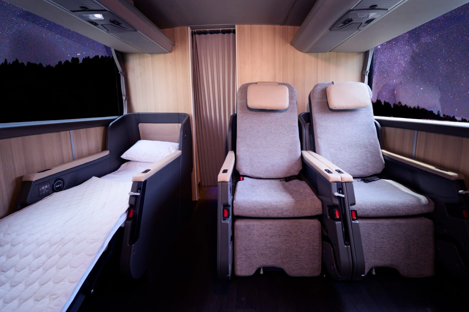 The sleeping seats (Photo: Twiliner / Remo Vettori)