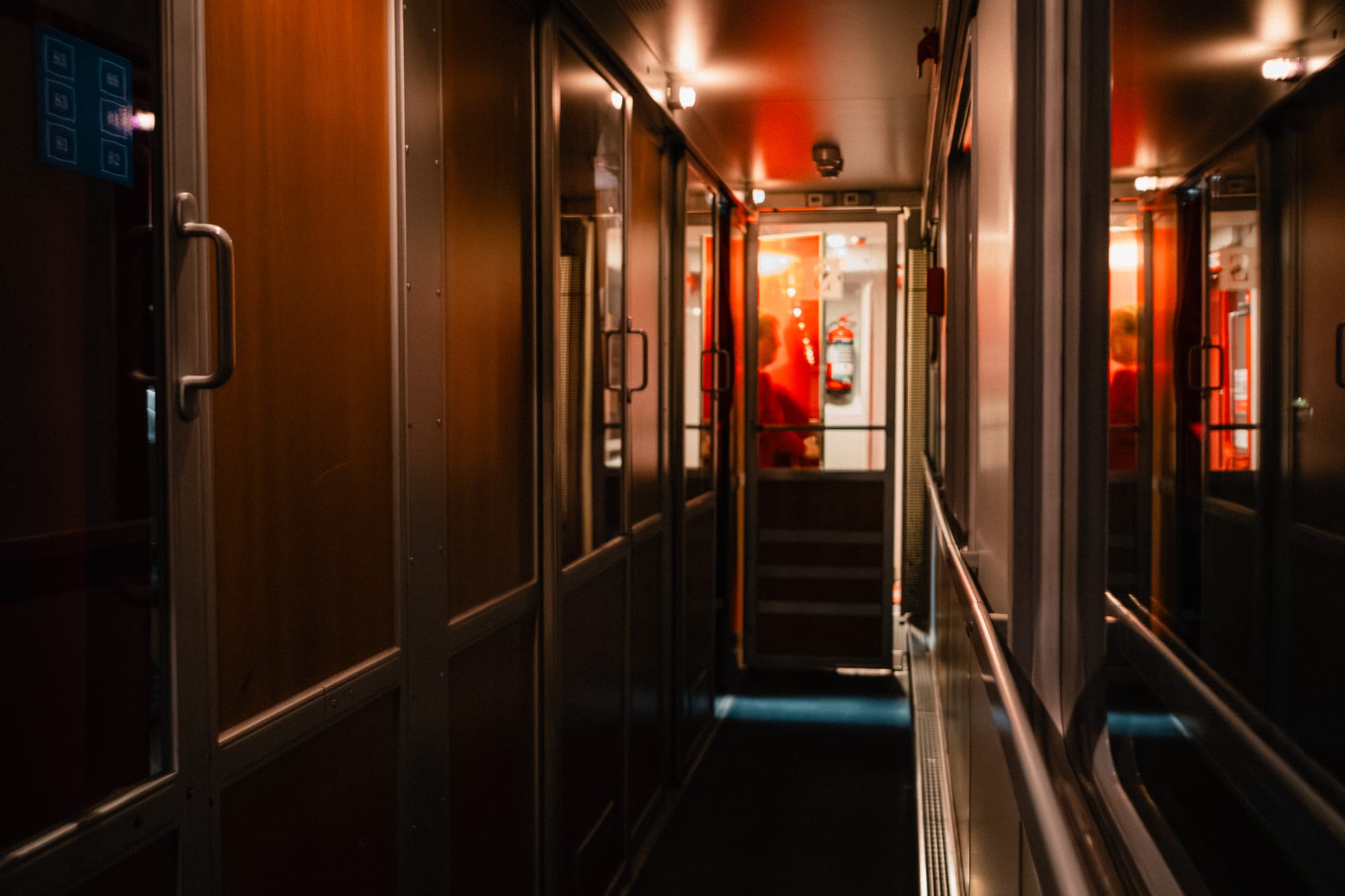 Durch die Nacht nach Hamburg