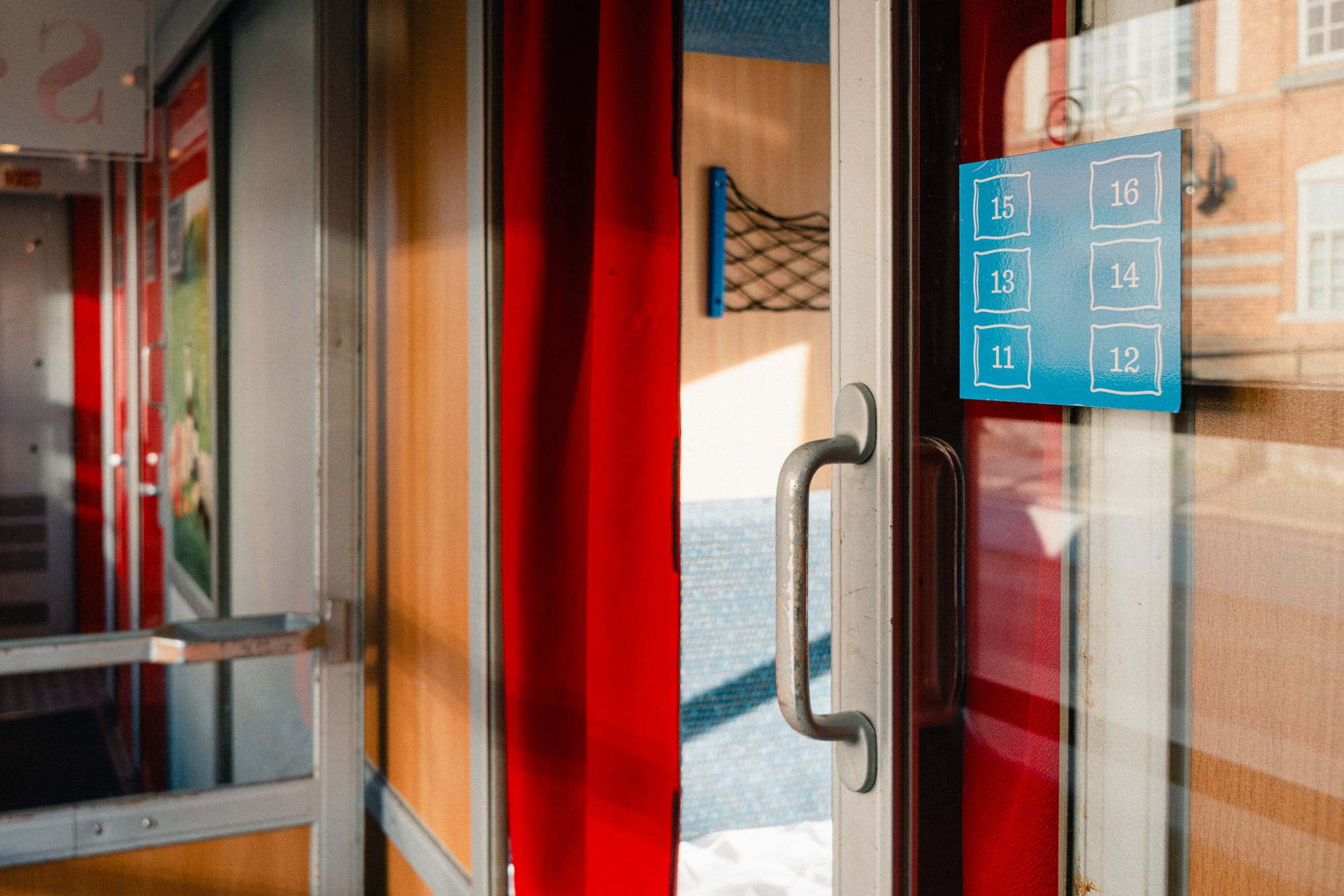 Im Liegewagen gibt es ausschließlich Sechserabteile