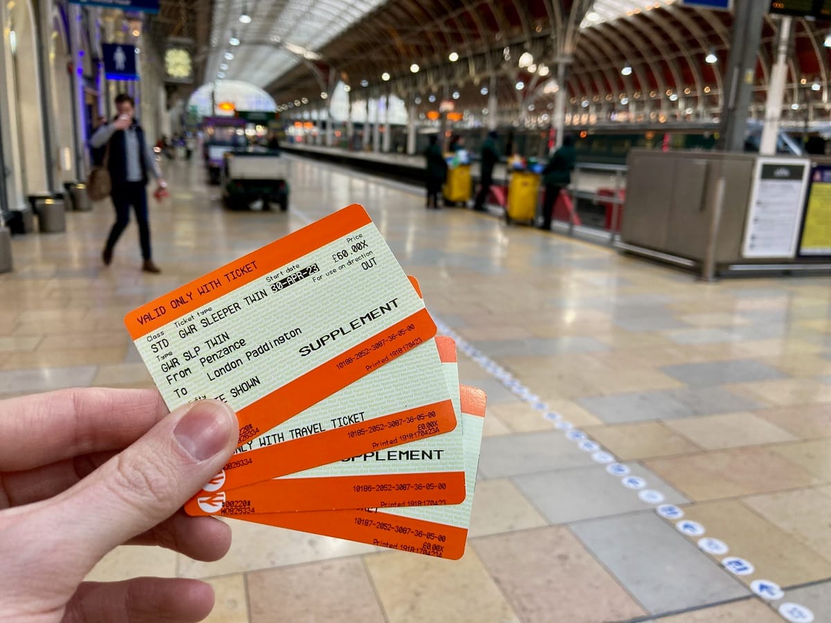 Los geht's am Londoner Bahnhof Paddington