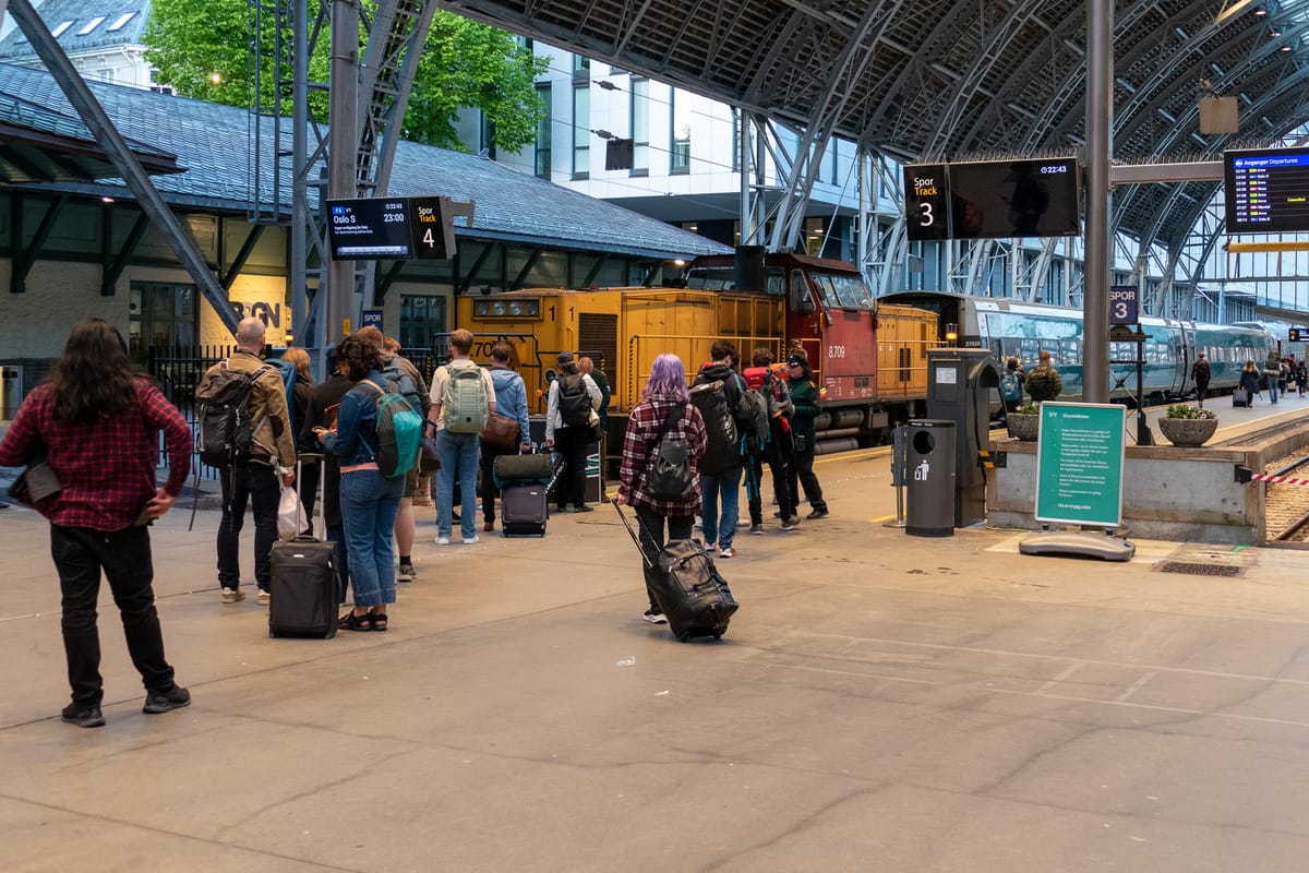 Le train pour Oslo S en gare de Bergen