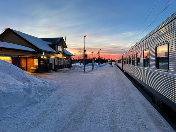 Nachtzug 92 aus Stockholm in Bastuträsk, Schweden.